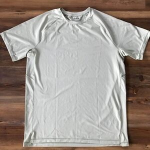 Old Navy Active Short Sleeve Shirt Size Medium